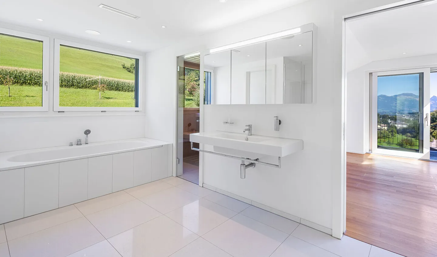 Charmante Attika-Maisonette mit Pool - Foto 4 von 6