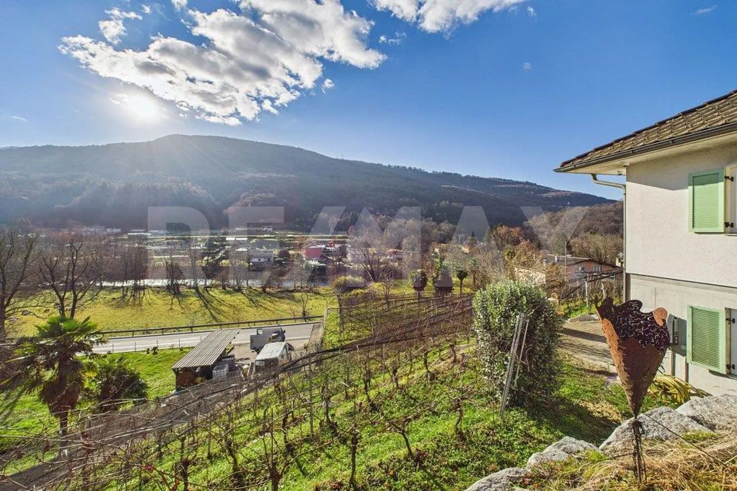 Malcantone: Modern, spacious single-family house with large ancillary rooms - Photo 1 of 13