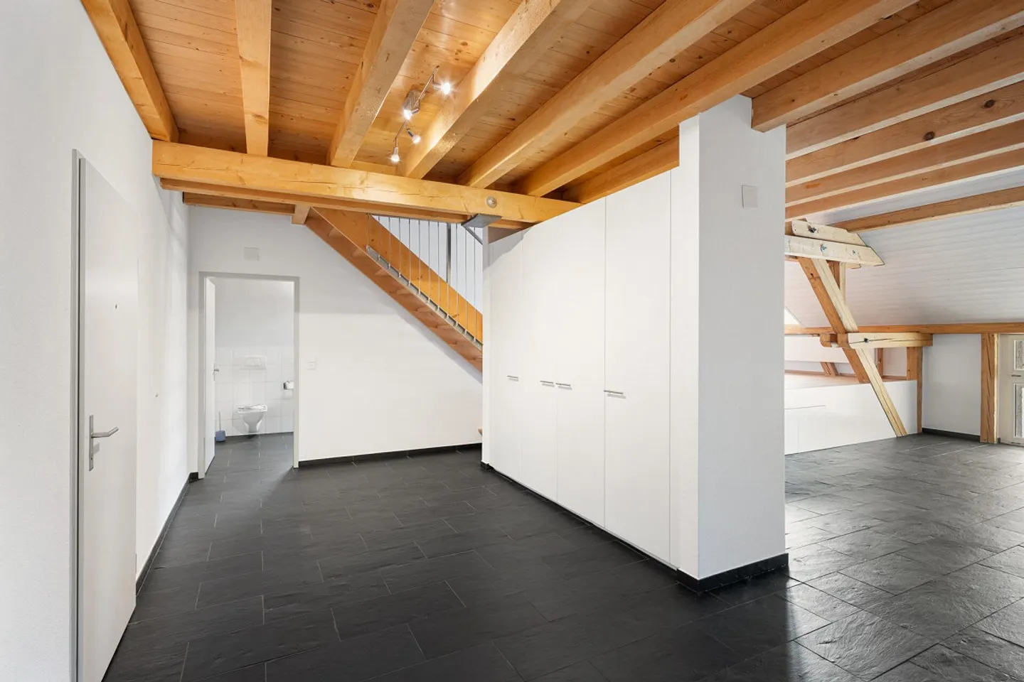 TOP Wertanlage: Maisonette-Loftwohnung mit See- und Bergblick - Foto 2 von 23