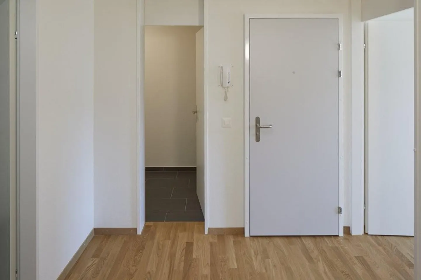 Familienwohnung mit atemberaubender Aussicht - Foto 7 von 12