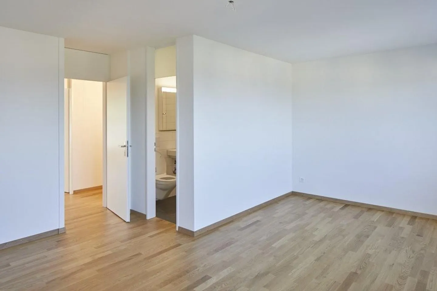 Familienwohnung mit atemberaubender Aussicht - Foto 8 von 12