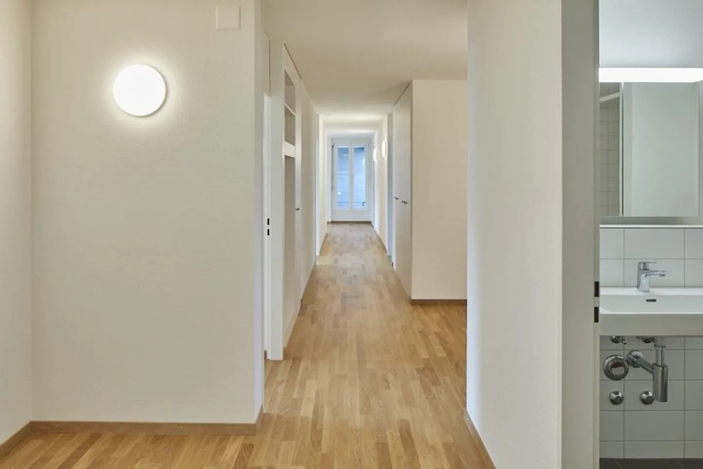 Familienwohnung mit atemberaubender Aussicht - Foto 9 von 12