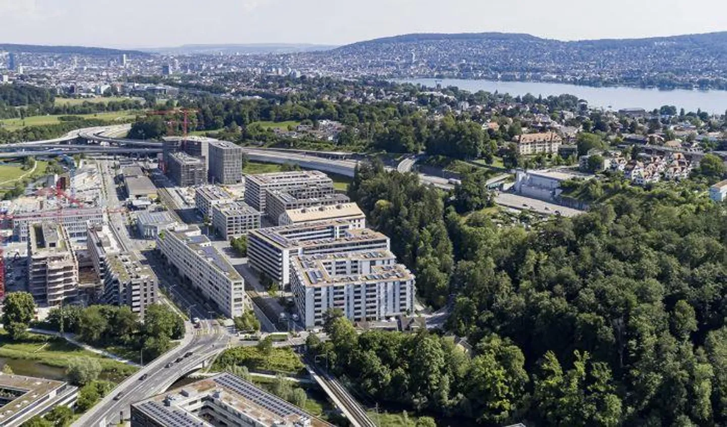 Posto auto libero, garage sotterranea - Foto 2 di 2