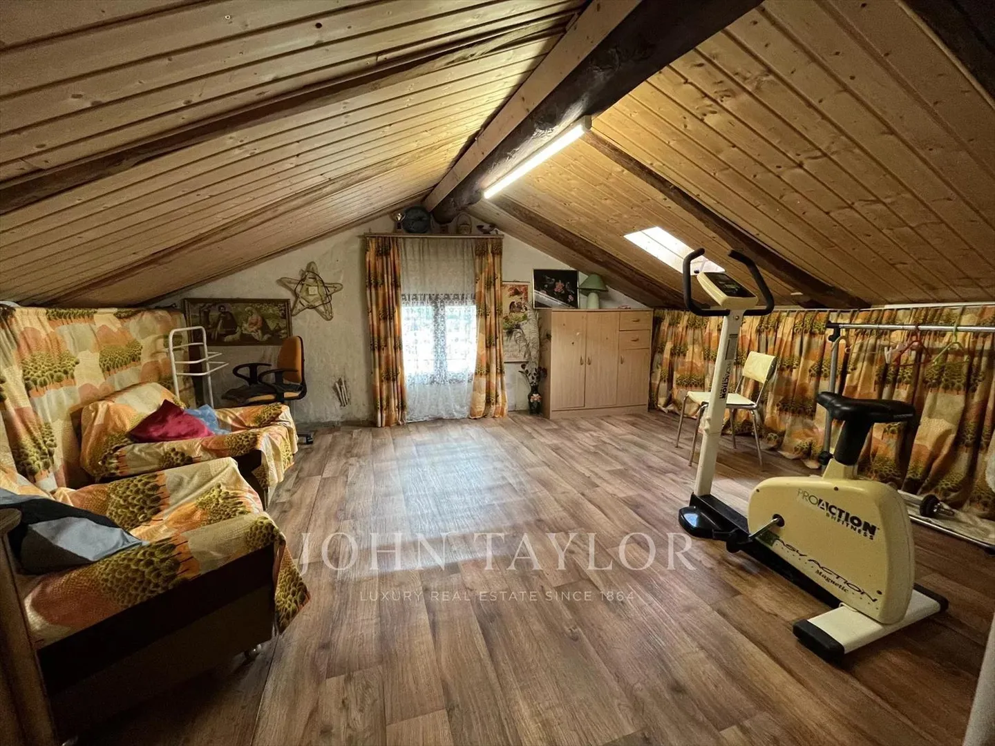 Charming Village House in Châtaignier (Fully) - Photo 13 of 13