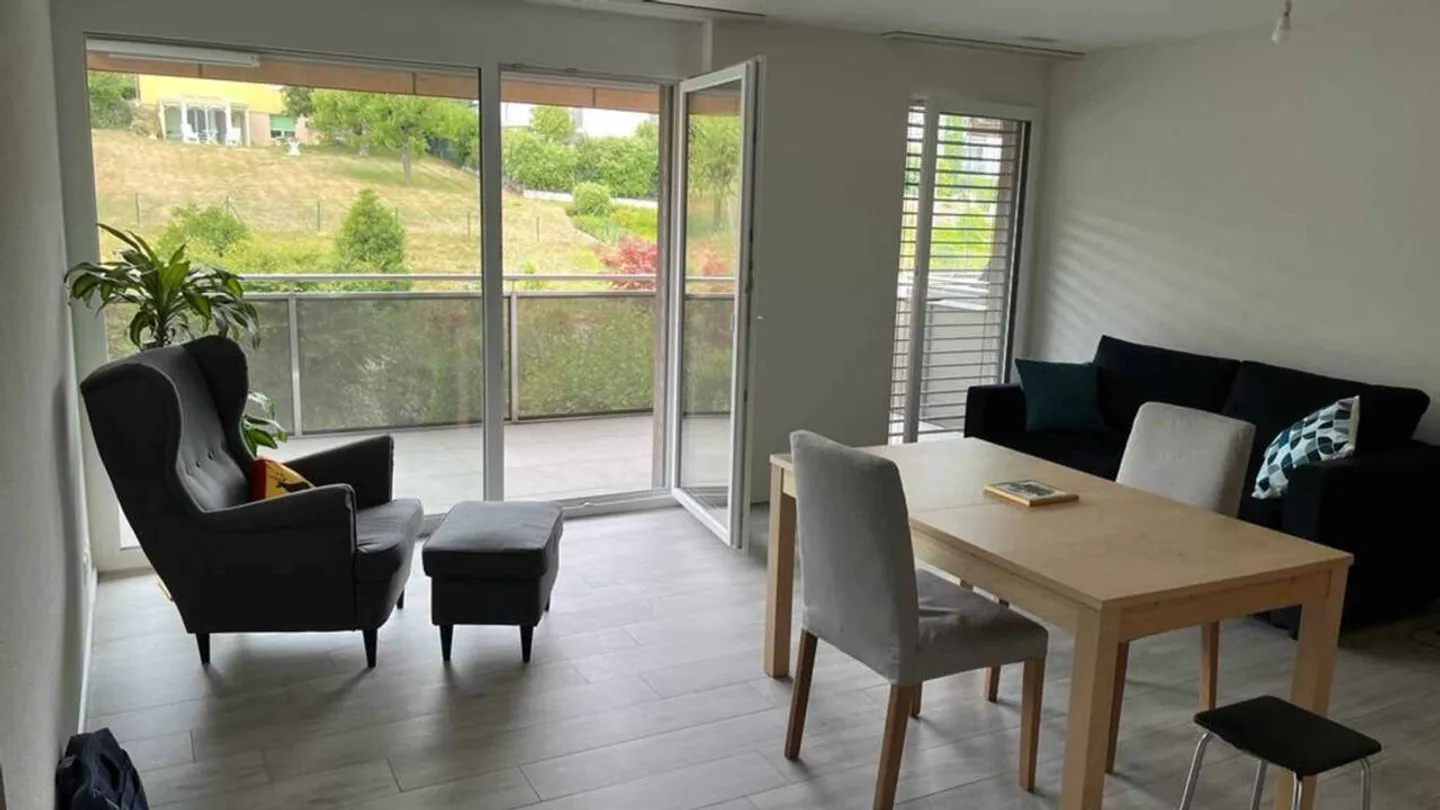 Charming 2.5-room apartment in the heart of Cossonay - Photo 1 of 4