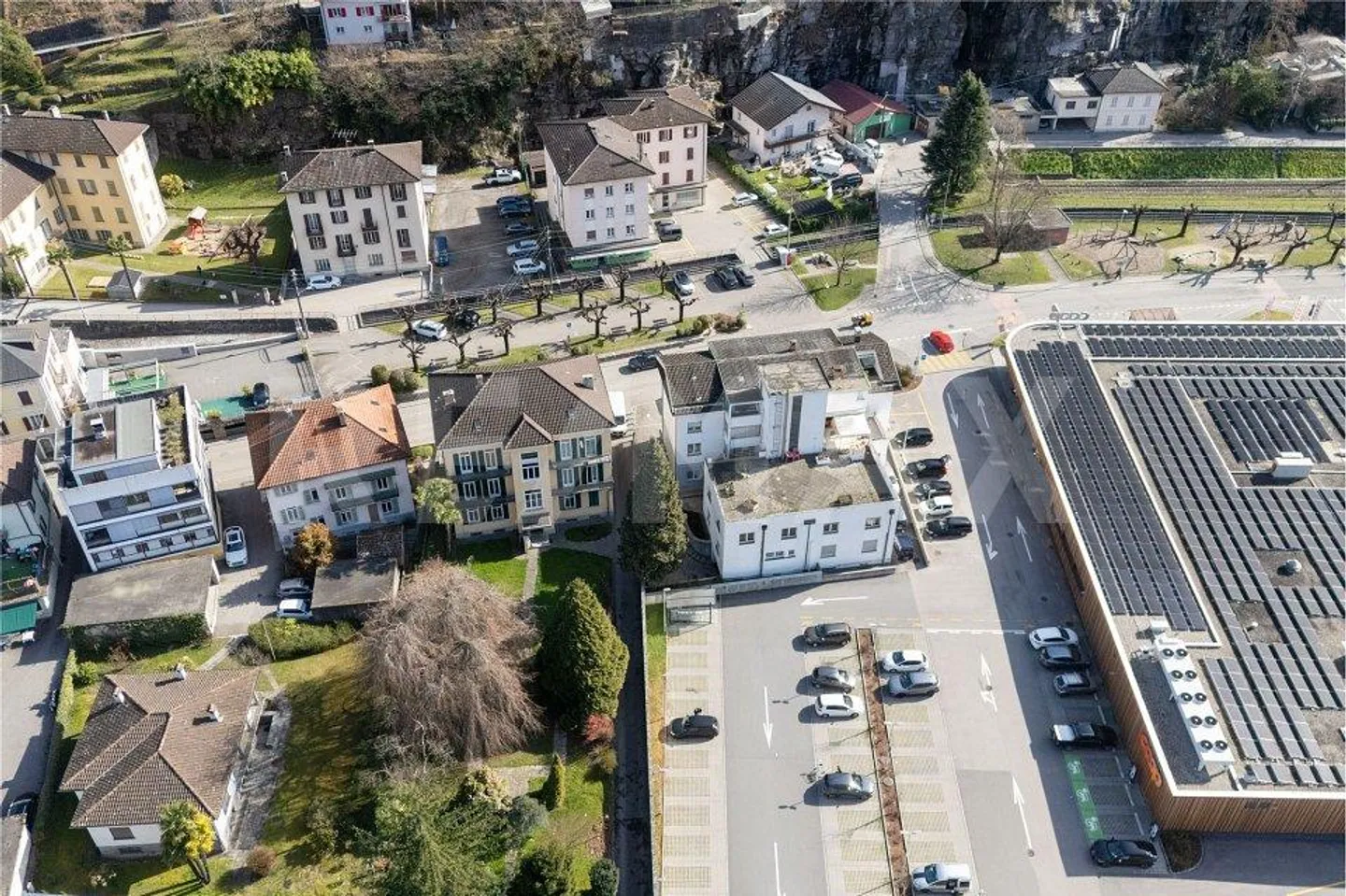 Bâtiment commercial et résidentiel avec revenu stable - Photo 10 sur 13