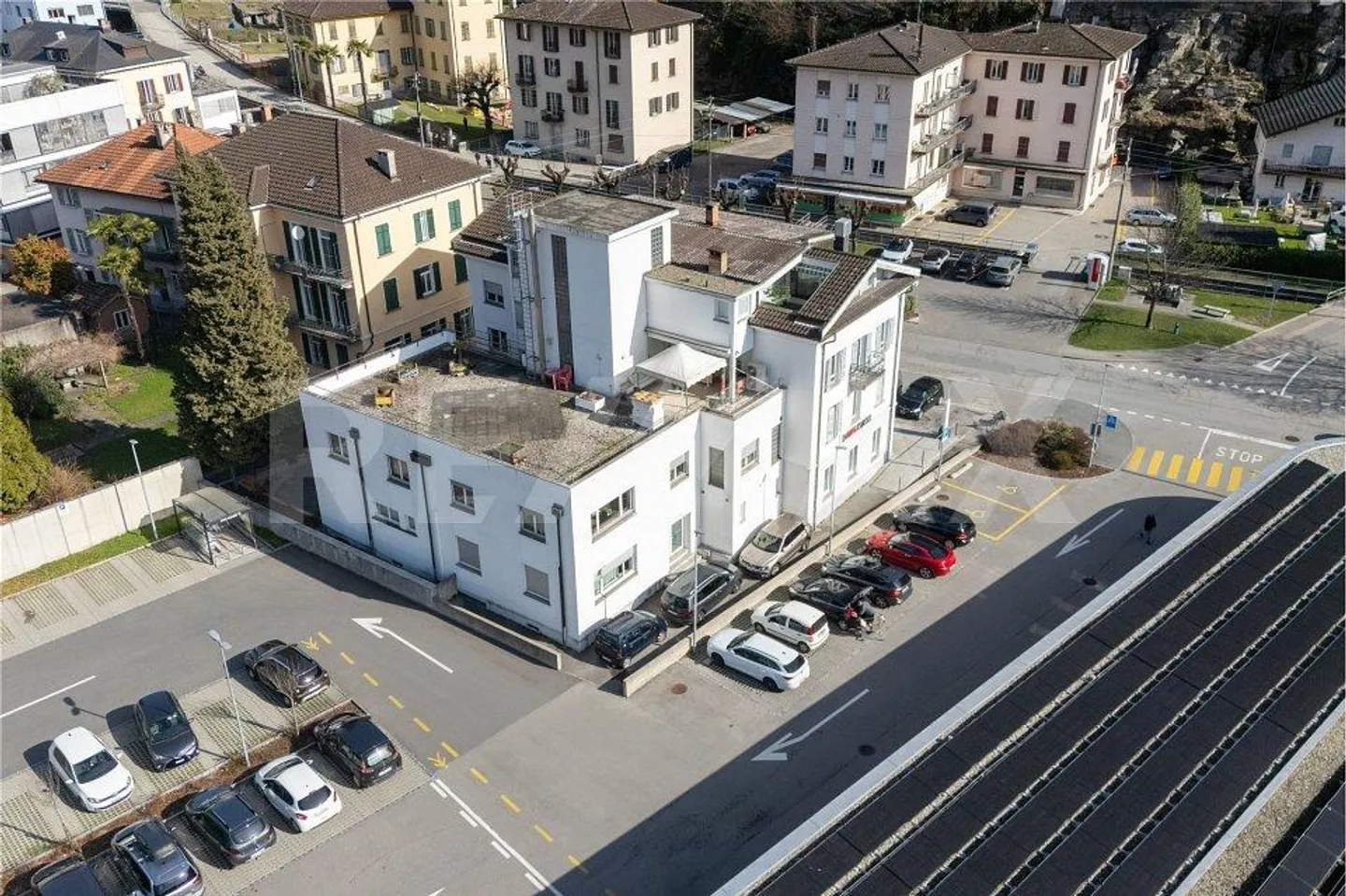 Bâtiment commercial et résidentiel avec revenu stable - Photo 12 sur 13