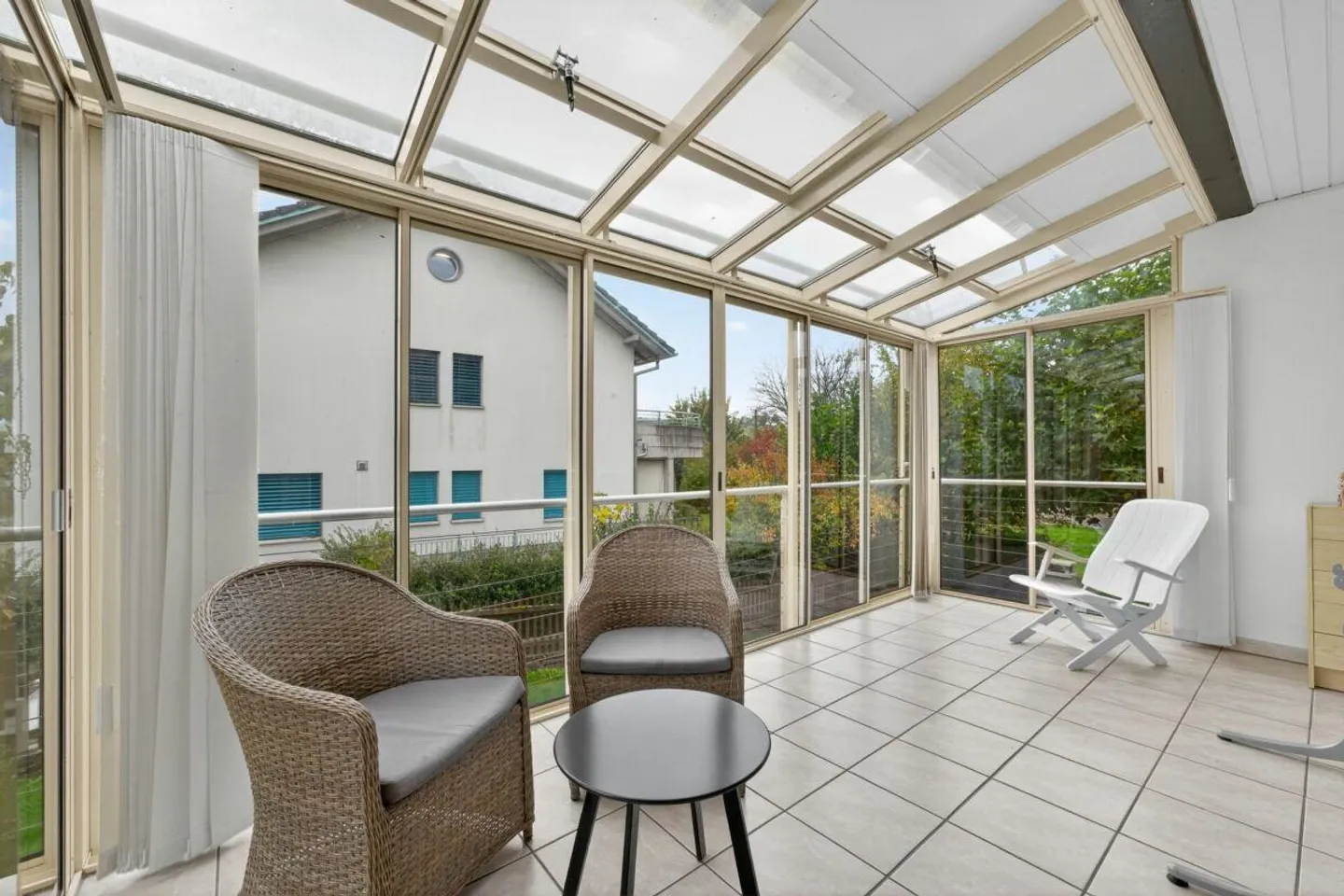 Spacious single-family home with great potential - Photo 9 of 12