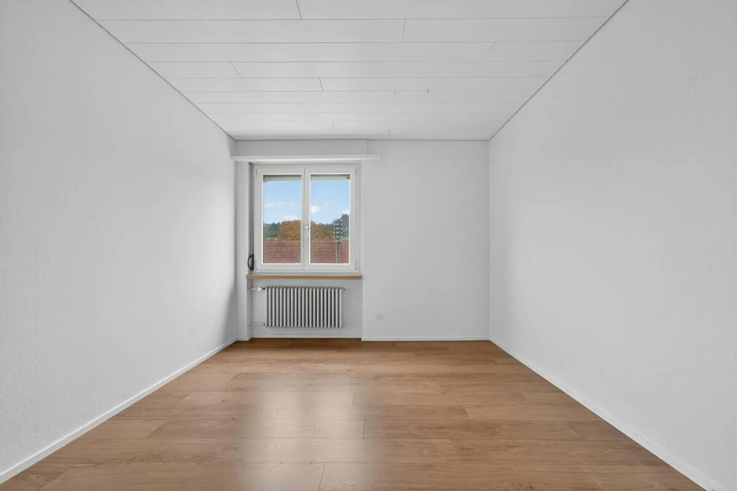 Spacious single-family home with great potential - Photo 10 of 12