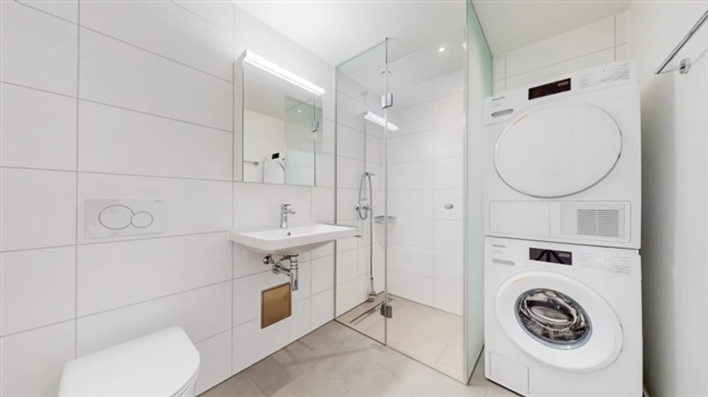 Rhyfalltower - Outstanding Living - Photo 4 of 8