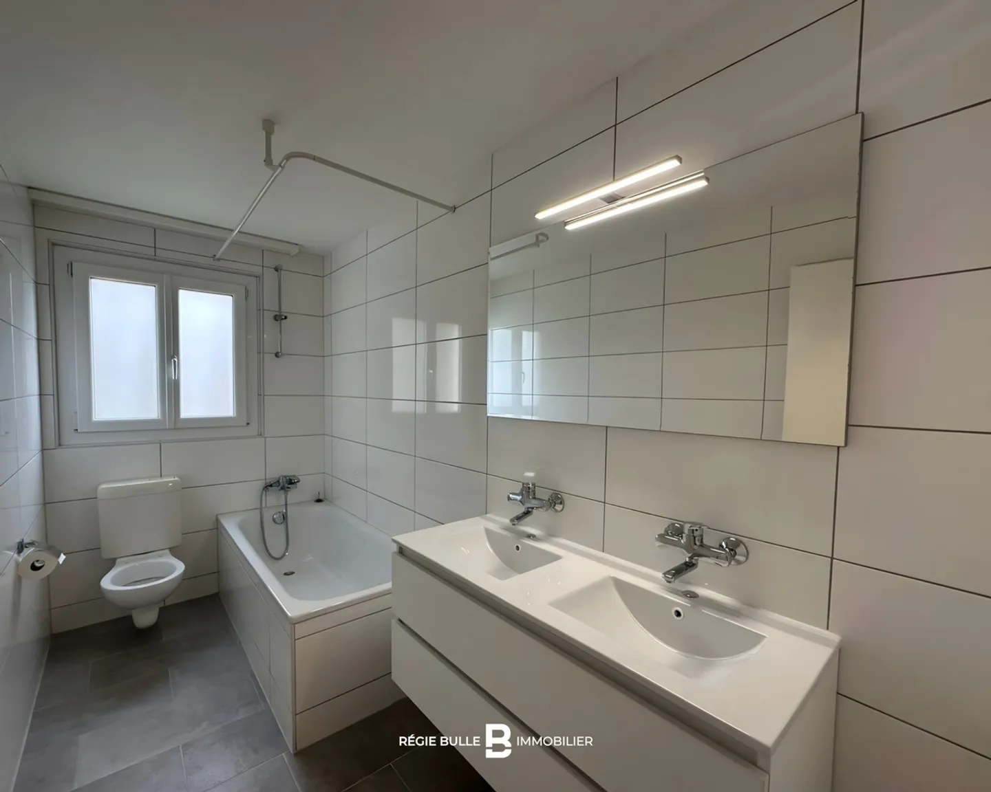 Appartement spacieux à Villars - Photo 1 sur 7