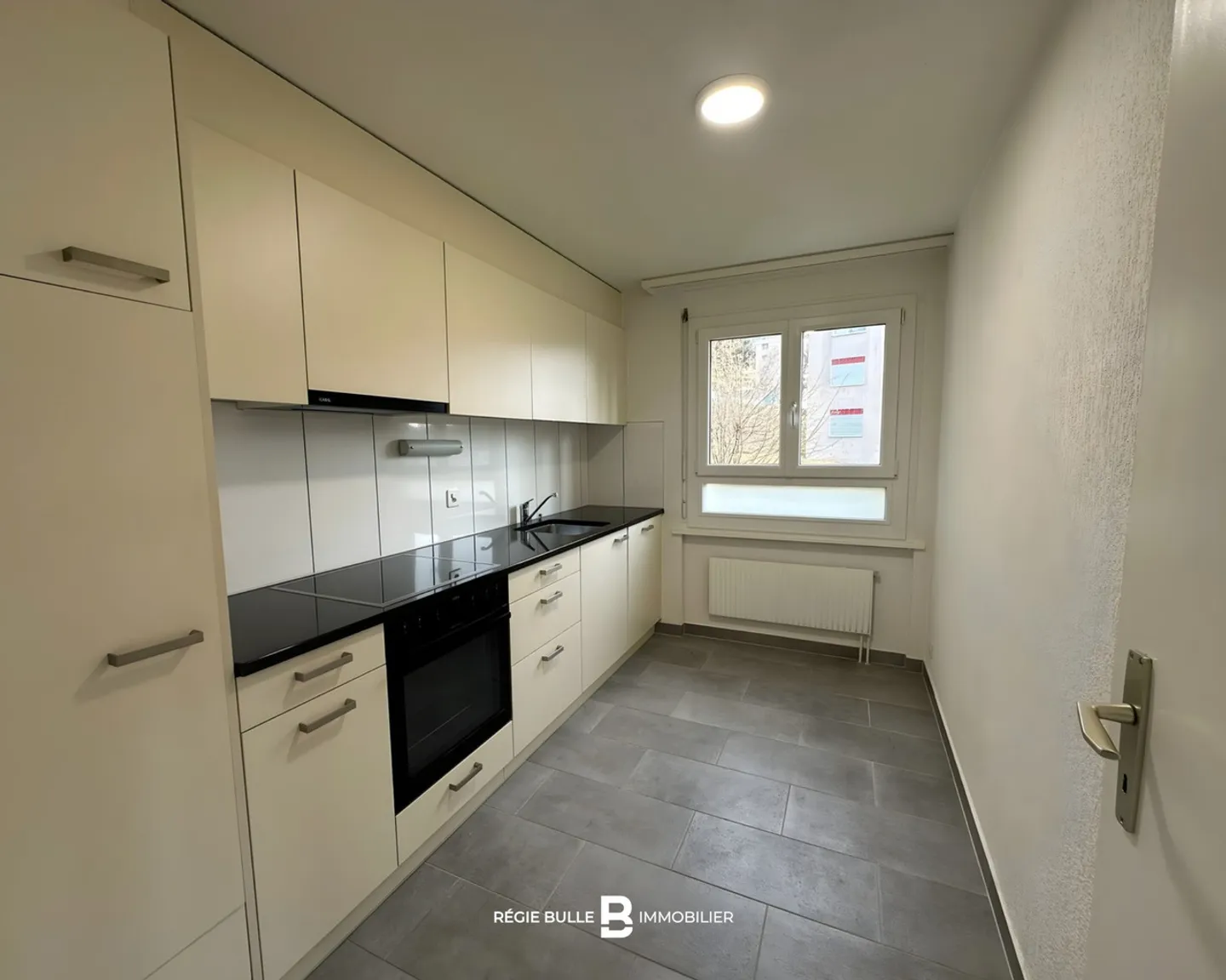 Appartement spacieux à Villars - Photo 4 sur 7