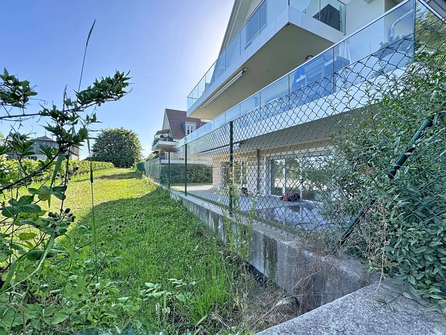 Modern Apartment with Terrace View - Photo 2 of 11