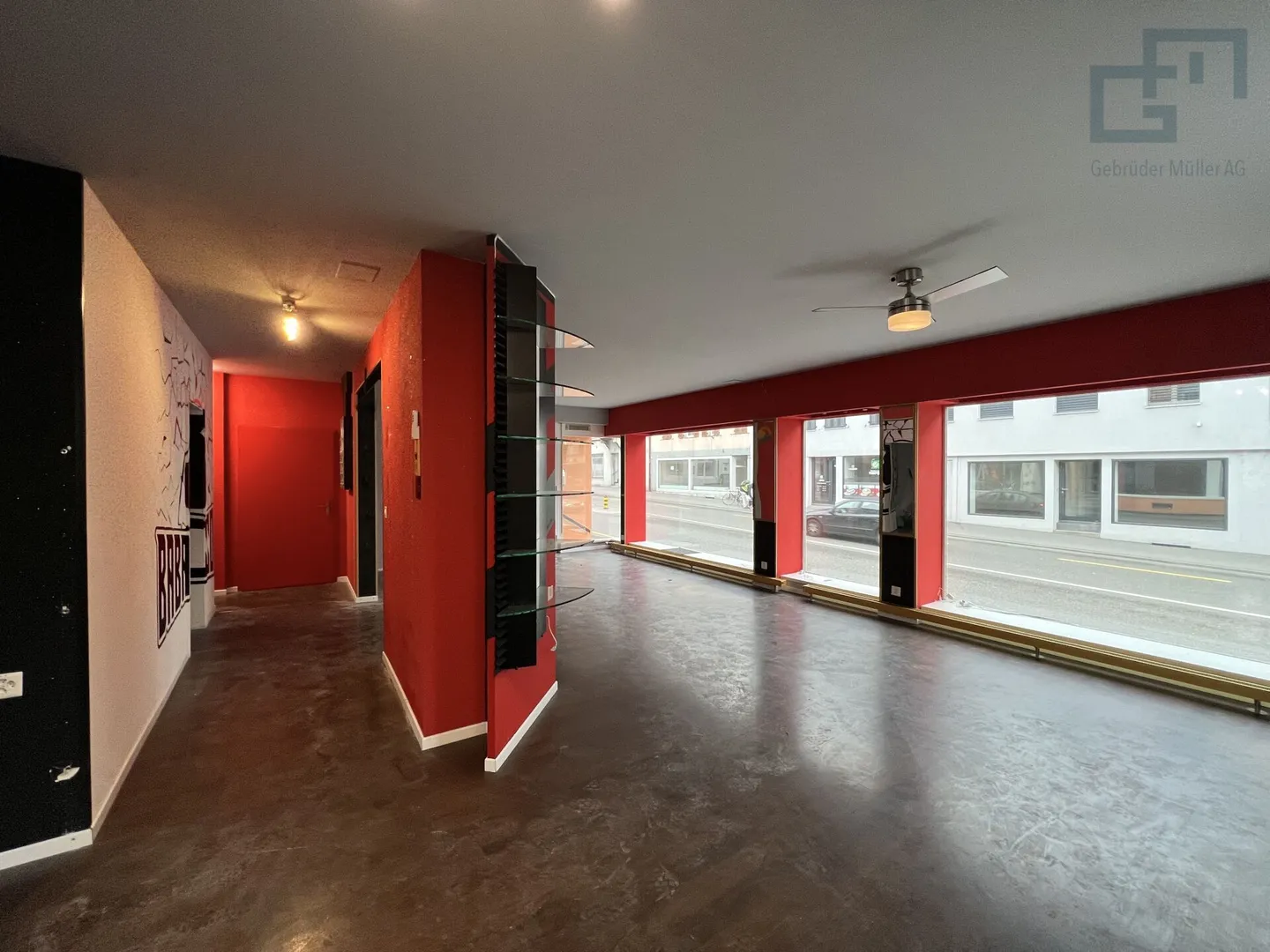 Commercial opportunity in a central location! - Photo 3 of 8