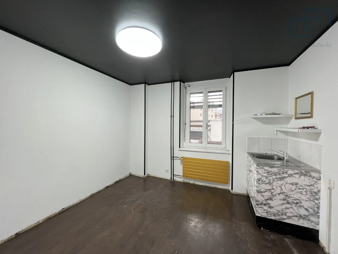 Commercial opportunity in a central location! - Photo 6 of 8