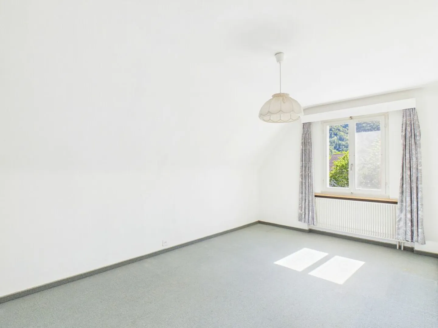 Charming Family Home in Mümliswil - Photo 3 of 15