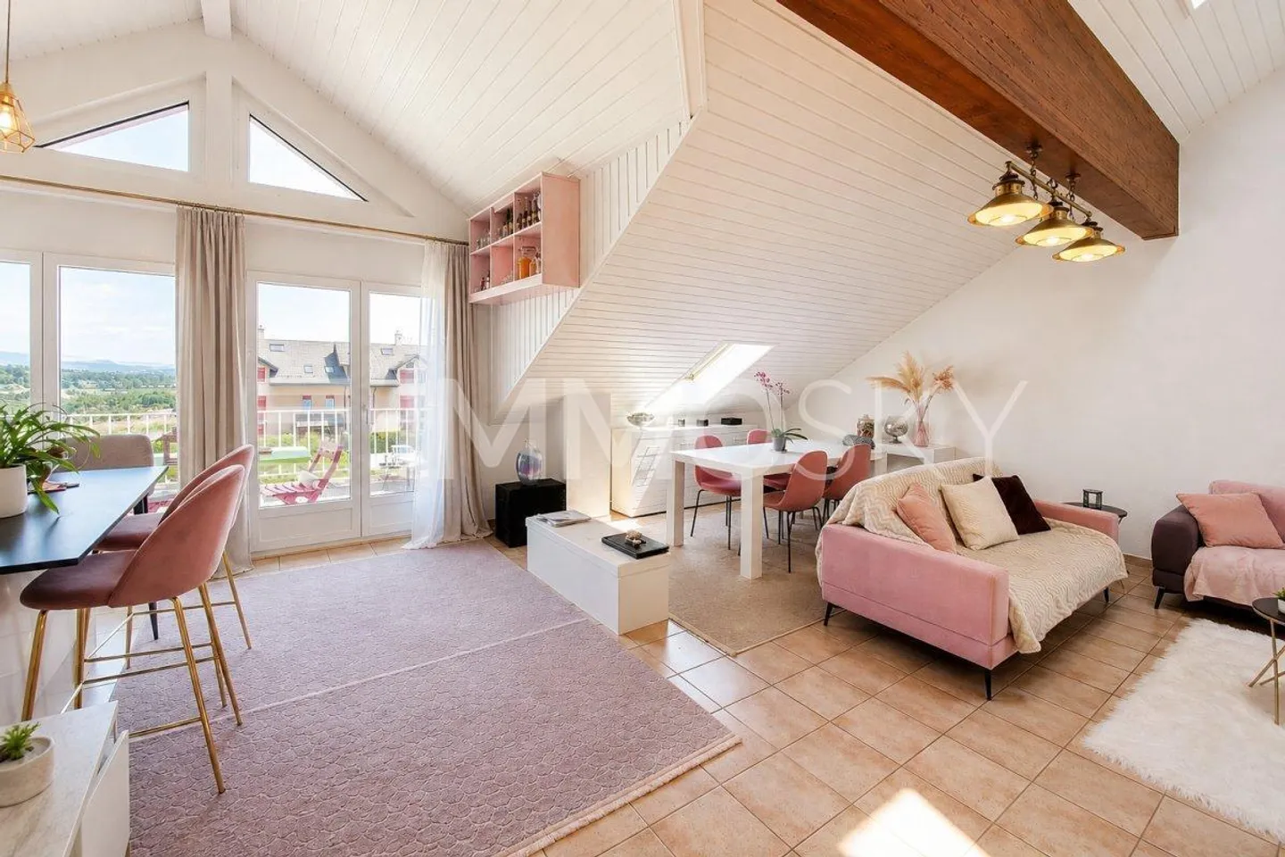 Spacious 3.5 Room Apartment 5 Minutes from Savigny - Photo 4 of 5