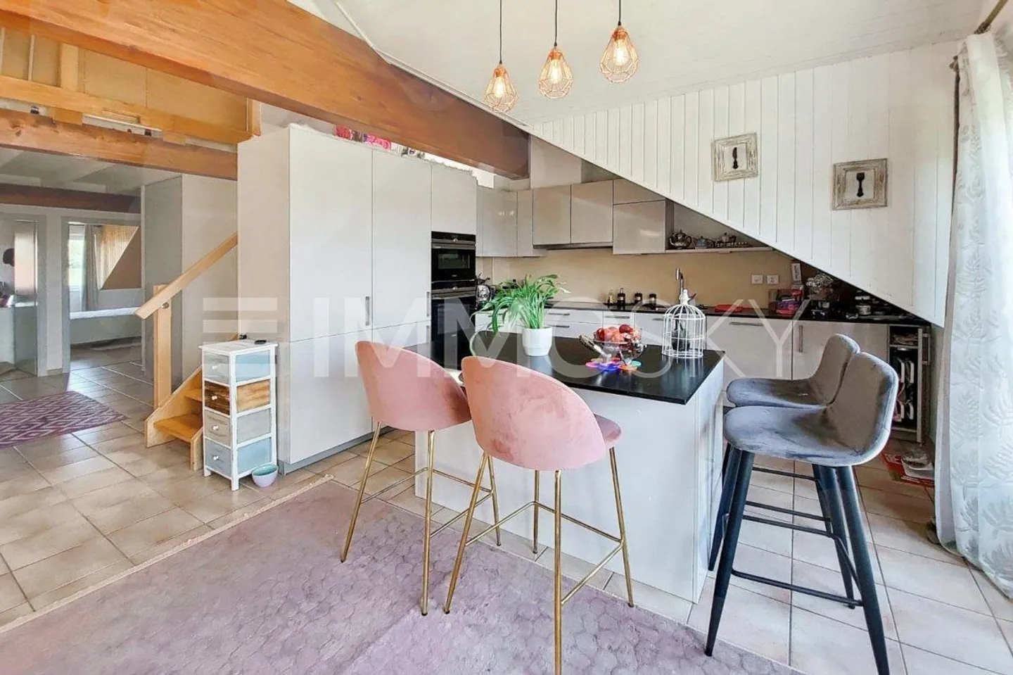Spacious 3.5 Room Apartment 5 Minutes from Savigny - Photo 5 of 5