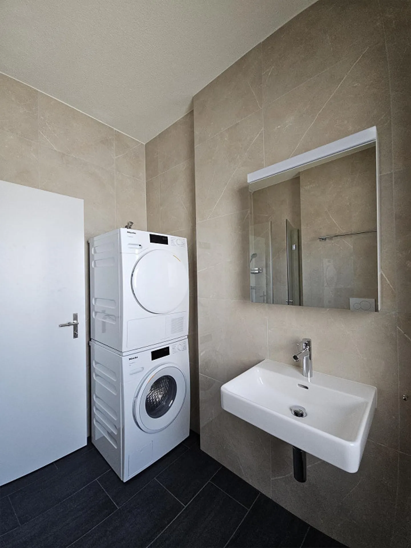 Charmante Wohnung Nähe Flecken - Foto 5 von 9