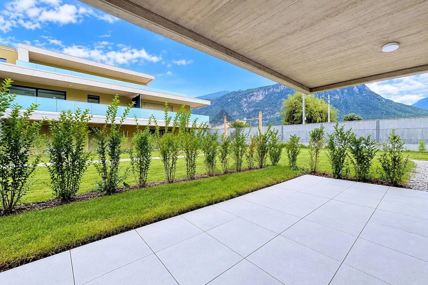 Modern Apartment with Garden - Photo 1 of 12