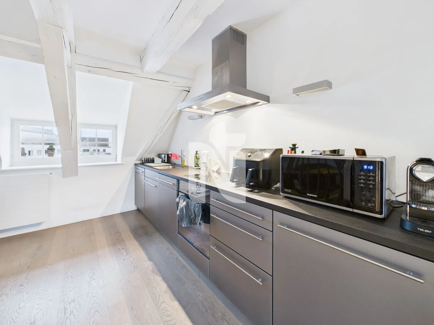 Spacious, furnished 2.5-room maisonette apartment in a central location near Spalentor - Photo 3 of 8