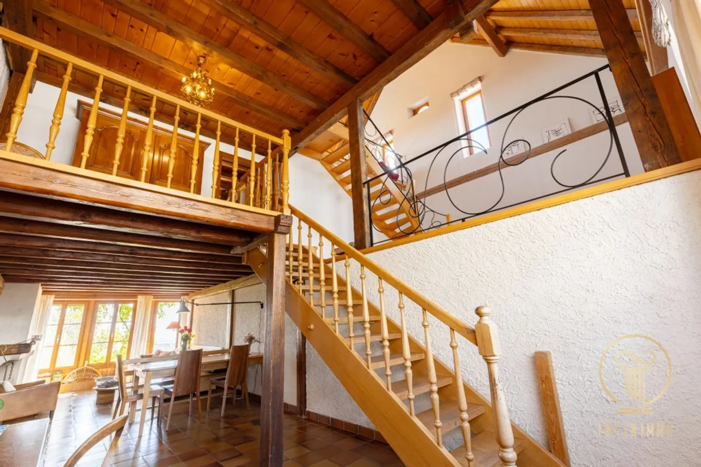 RANCES - belle ferme entièrement rénovée avec 10 chambres et terrain de jardin - Photo 5 sur 13