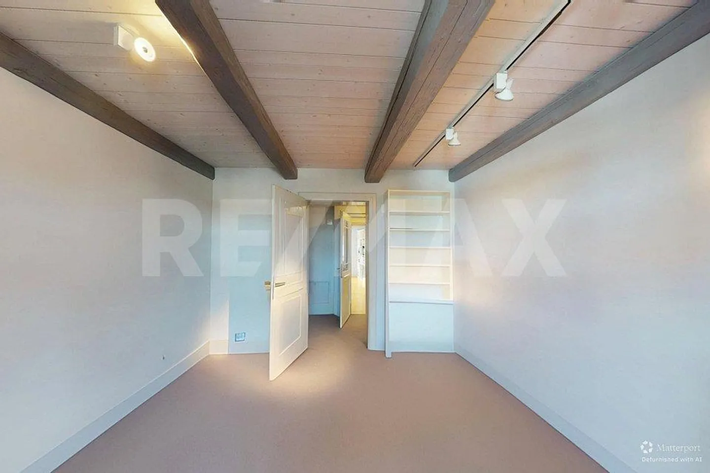 6.5-Room Historic Gem with Rarity Value: Elevator, Garage, and Parking - Photo 7 of 13