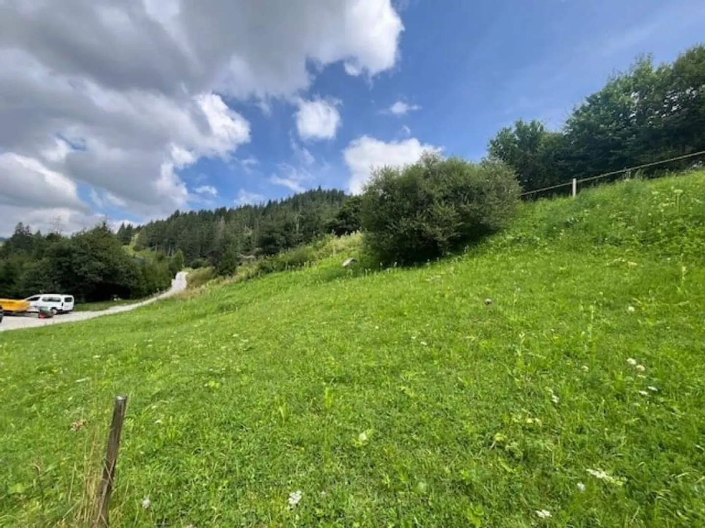 Terrain à bâtir entièrement viabilisé en position élevée à Plaffeien FR - Schwarzsee - Photo 3 sur 13