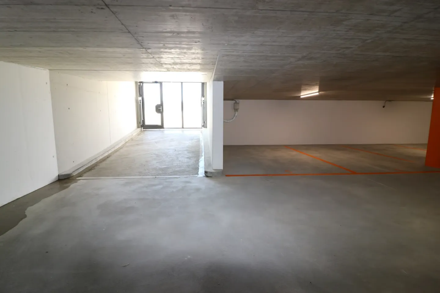 Posto auto in affitto nel garage sotterraneo - Foto 5 di 5