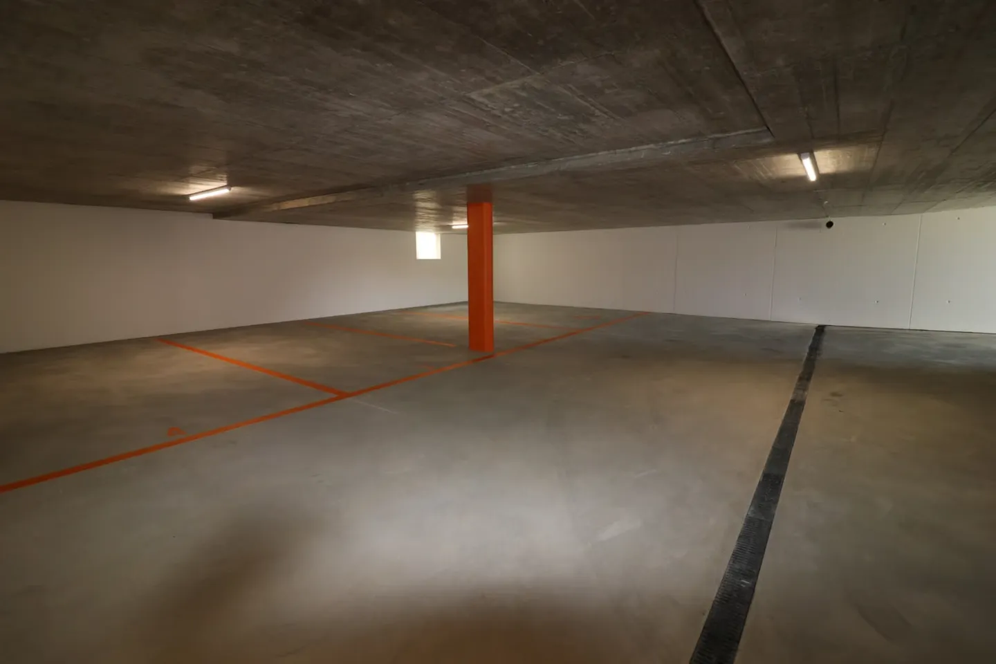 Posto auto in affitto nel garage sotterraneo - Foto 4 di 5