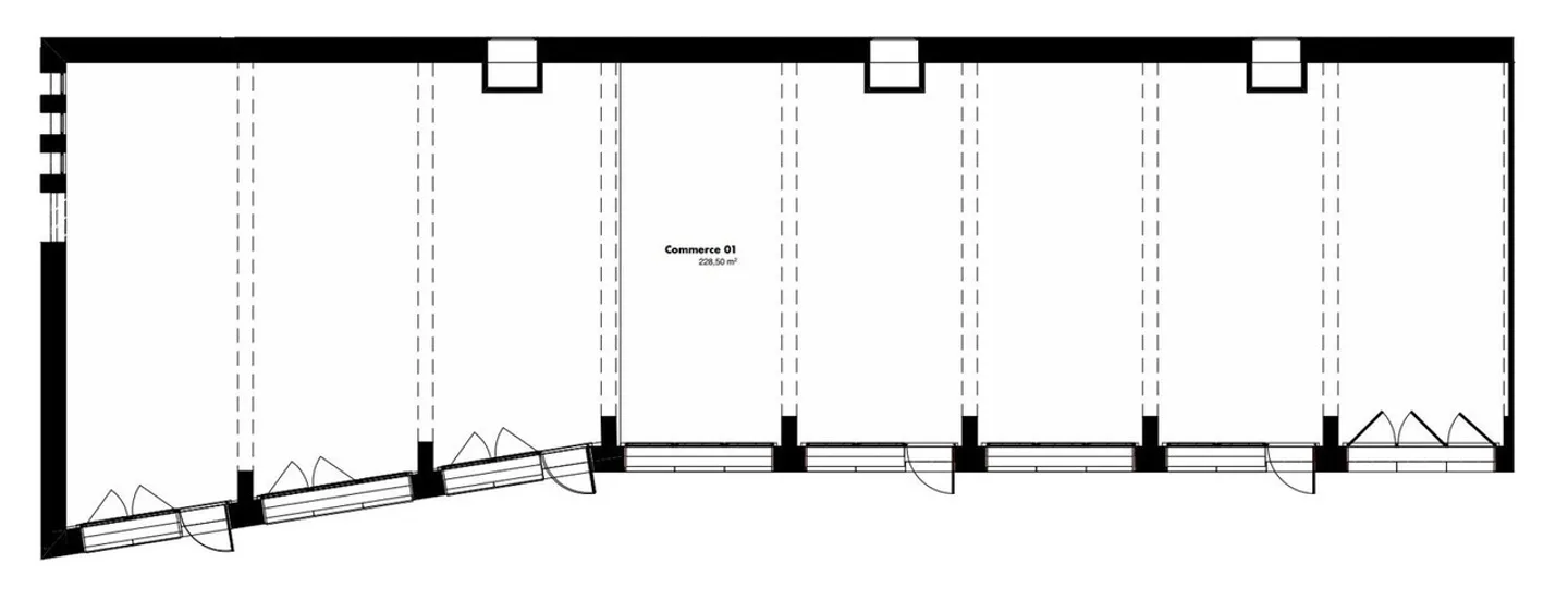 Arcade de 229m2 avec vitrine - Photo 3 sur 4