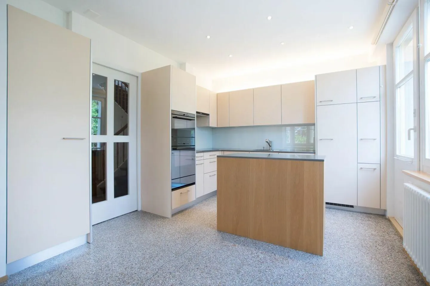 Wohnjuwel mit Charme - Stilvolles 6½-Zimmer-Einfamilienhaus im bege... - Foto 2 von 12