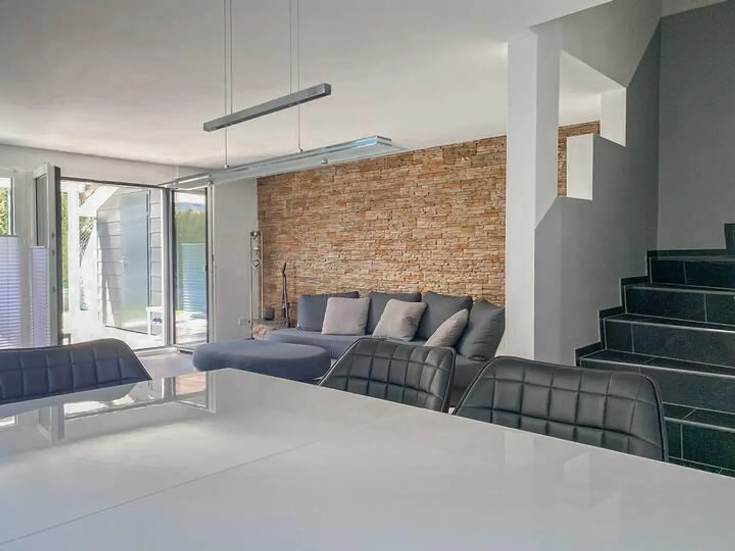 A LOT OF STYLE & SPACE - MODERN CORNER HOUSE - Photo 6 of 9