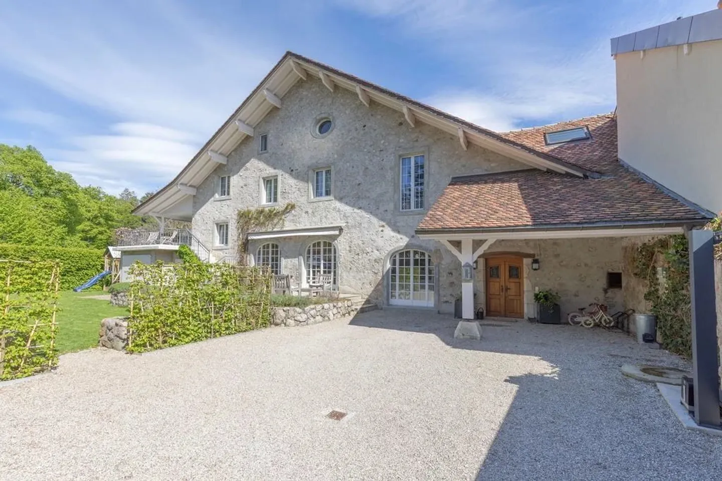 Characterful Village House - Photo 12 of 12