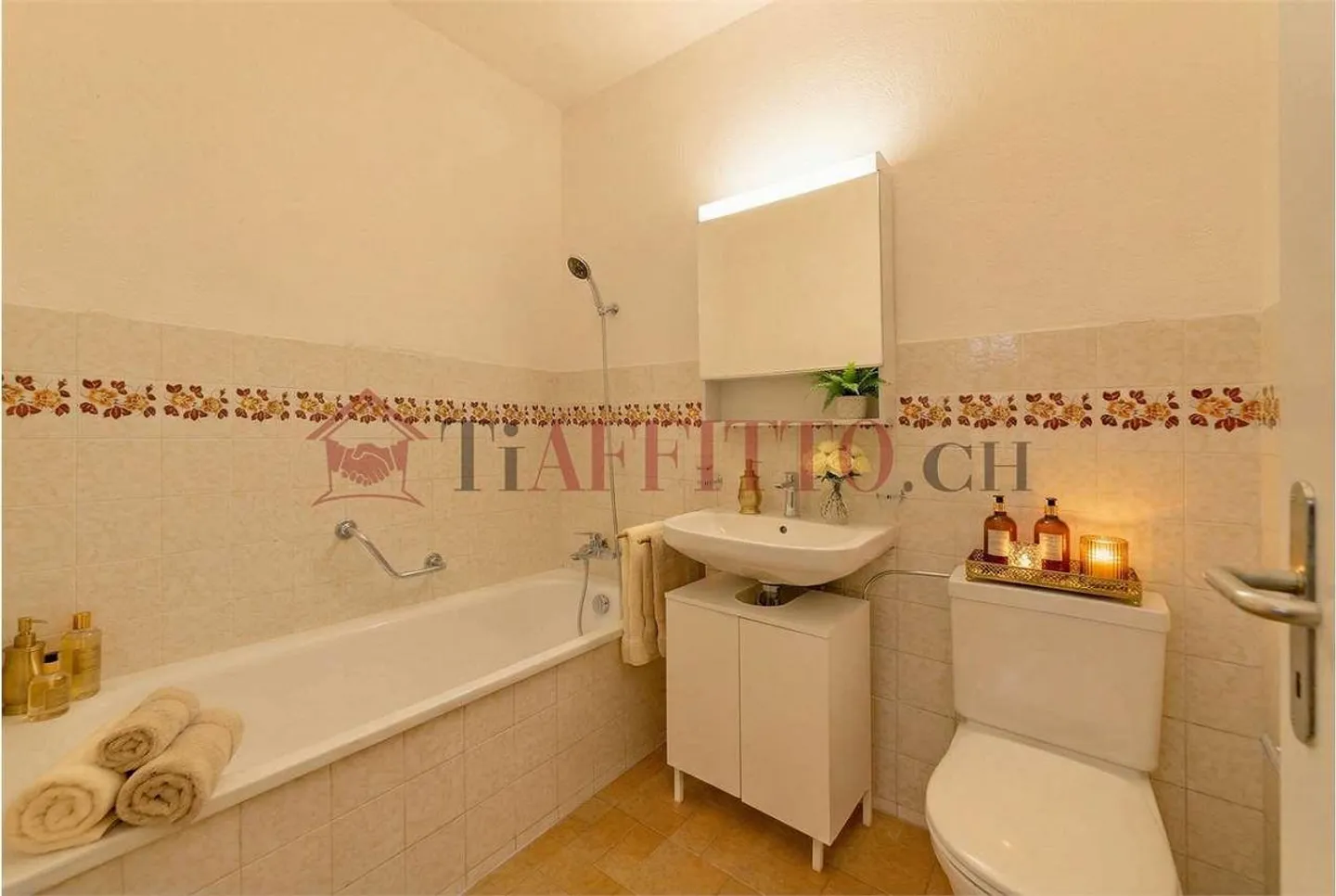 LARGE AND BRIGHT 4.5 ROOMS IN BODIO - Photo 8 of 8