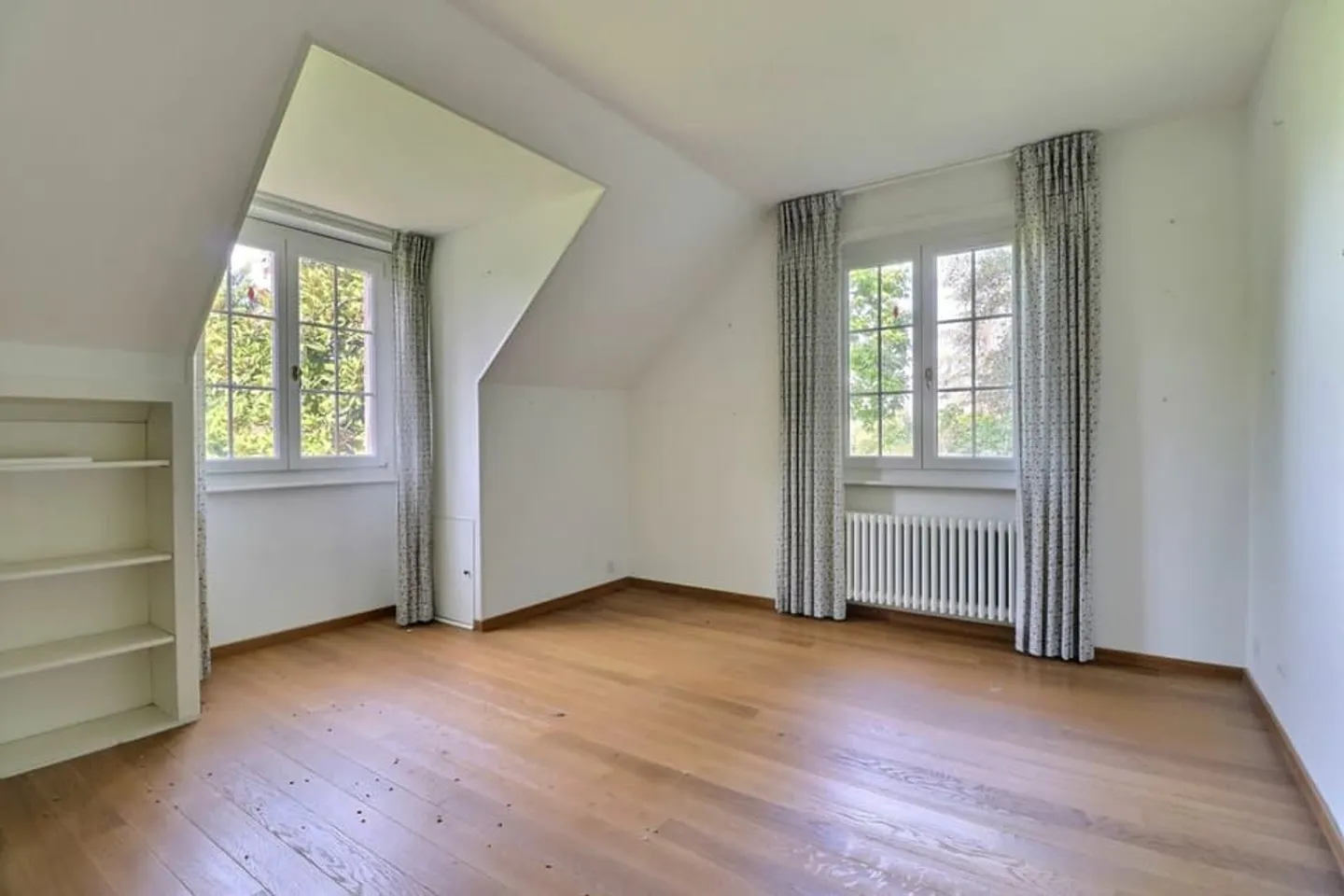 Geräumige Residenz mit Blick auf das Schloss - Foto 11 von 13