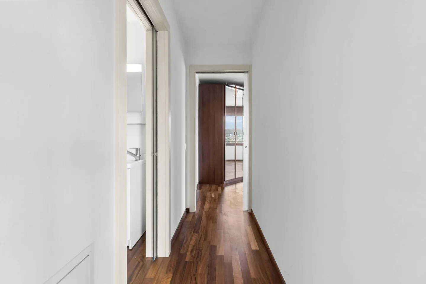 Appartamento elegante con vista lago - Foto 8 di 16