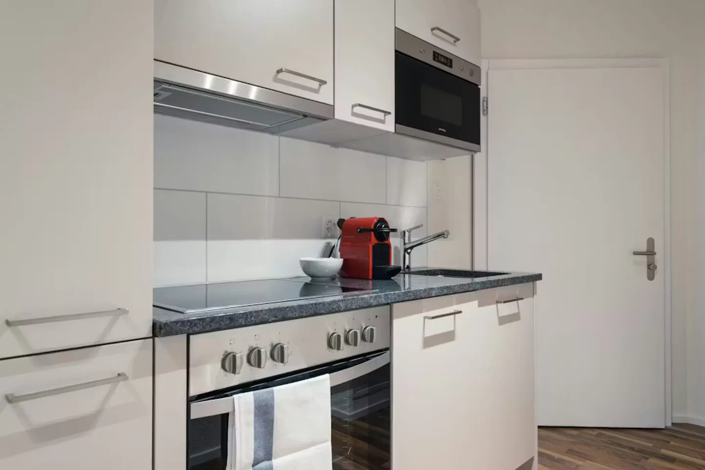 Charming Apartment in Zürich - Photo 6 of 10