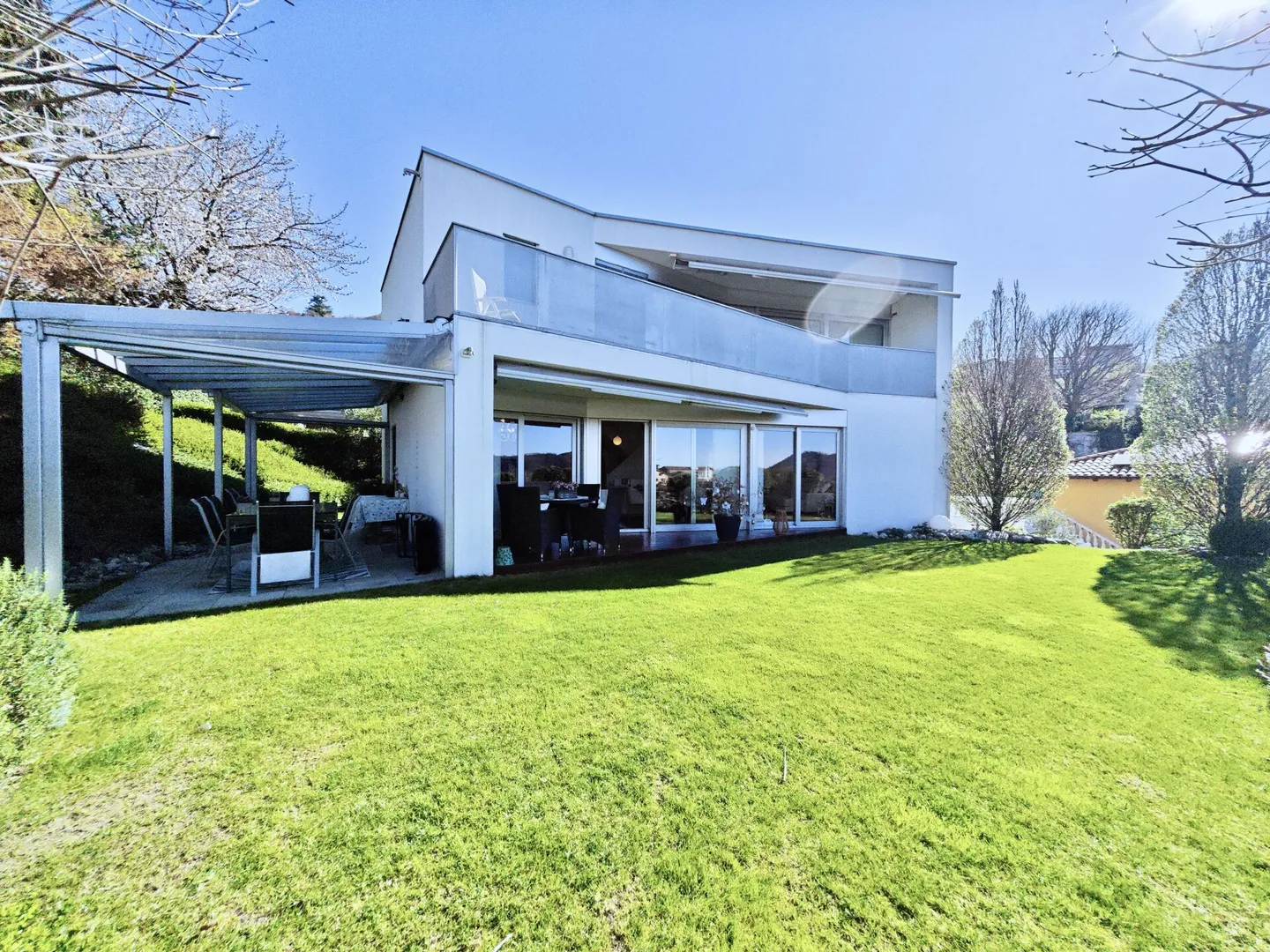 Morbio Inferiore - casa moderna ed elegante circondata dalla natura, 6,5 stanze - Foto 1 di 23