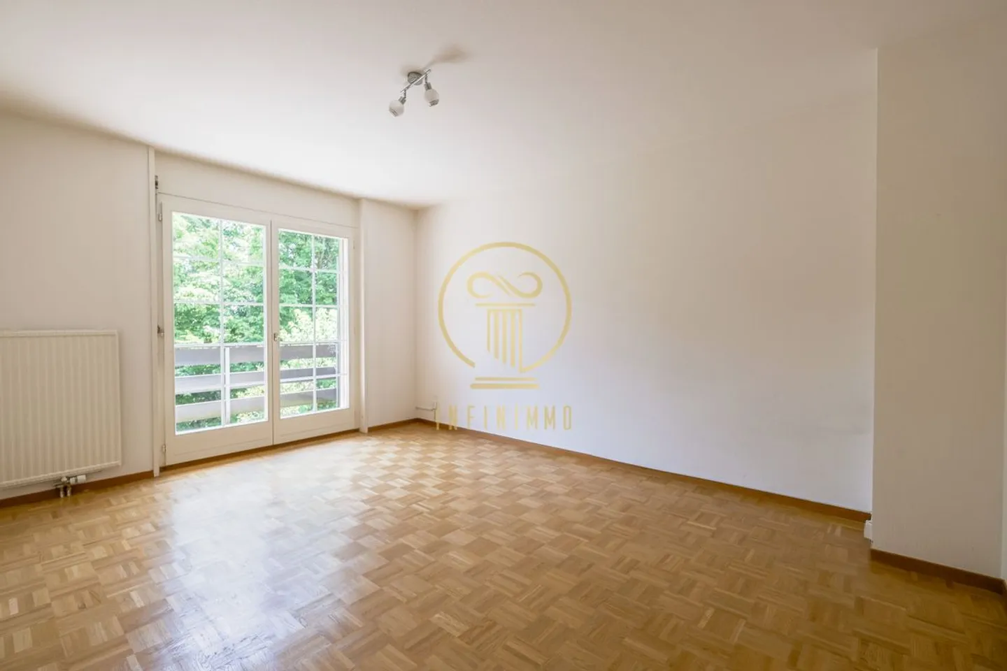 Charmante Wohnung mit Balkonen - Foto 2 von 5