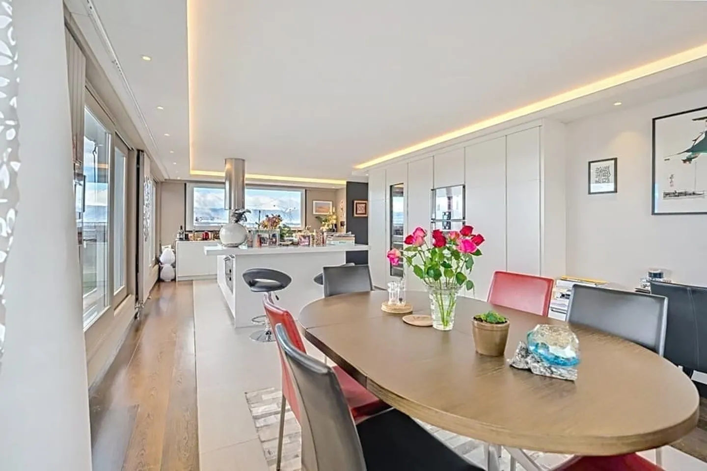 Duplex en attique avec vue panoramique exceptionnelle! - Photo 1 of 6