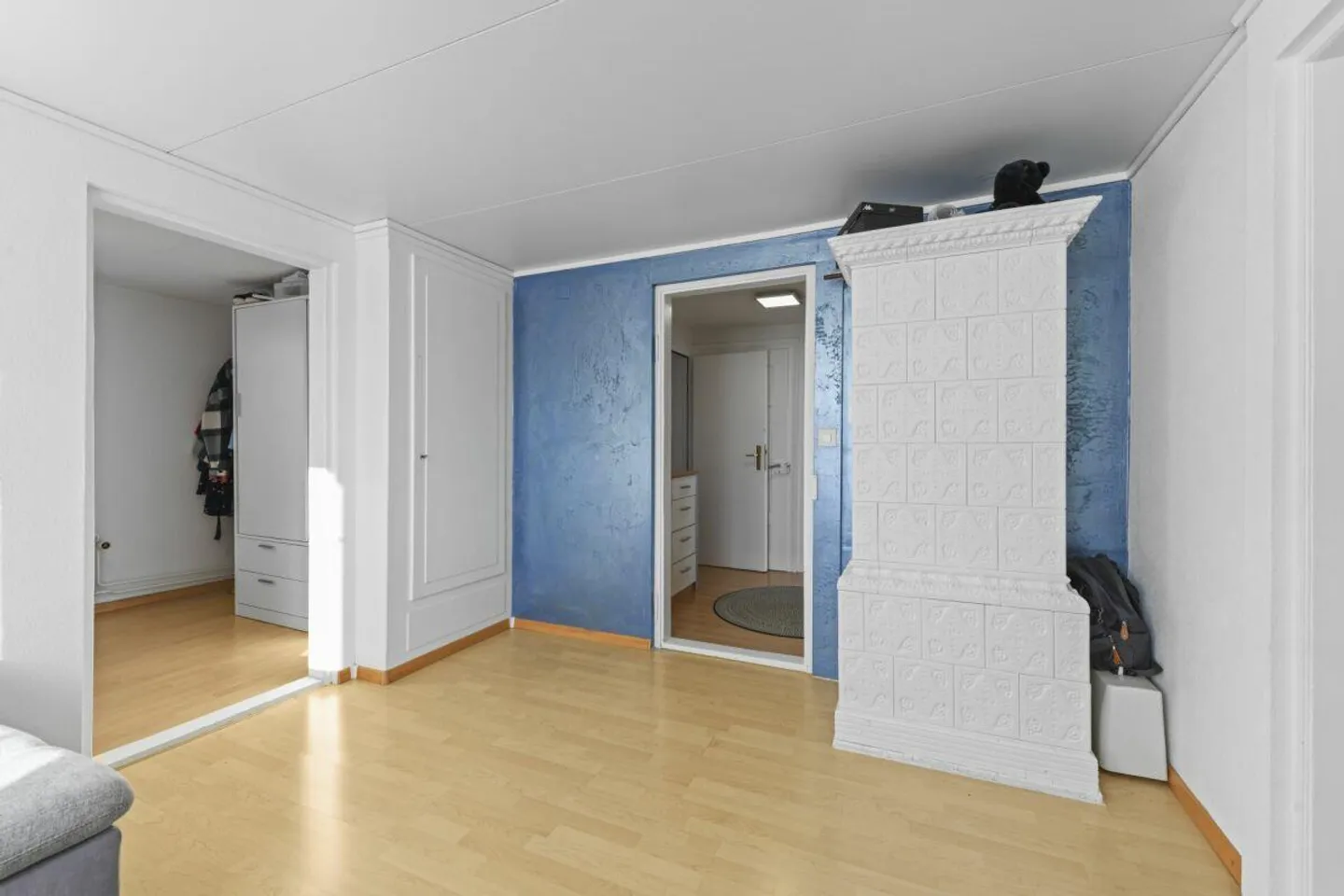 Maison individuelle avec appartement séparé et potentiel d'utilisation polyvalent à Flawil - Photo 15 sur 20