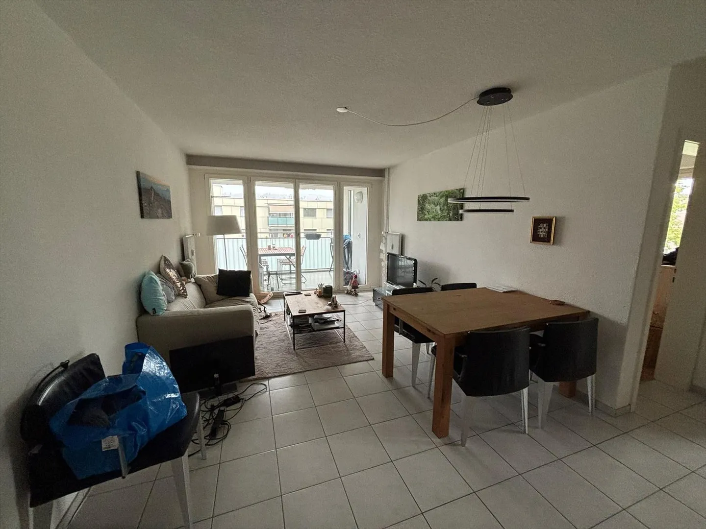 Modernized apartment awaits you! - Photo 4 of 8
