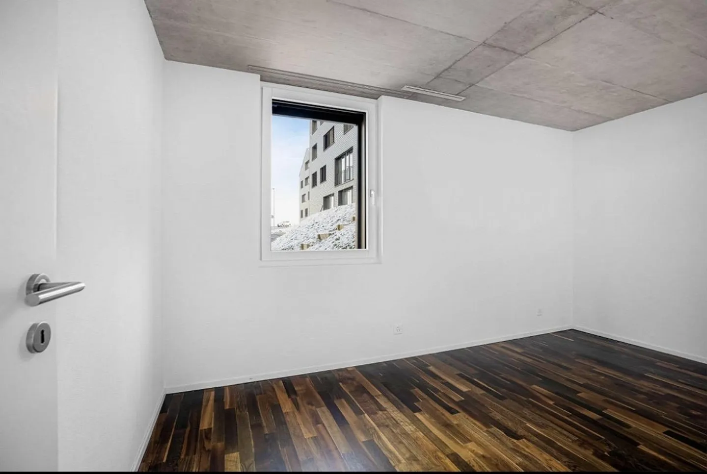 Charming 2.5-Room Apartment in Wolfhalden - Photo 5 of 6