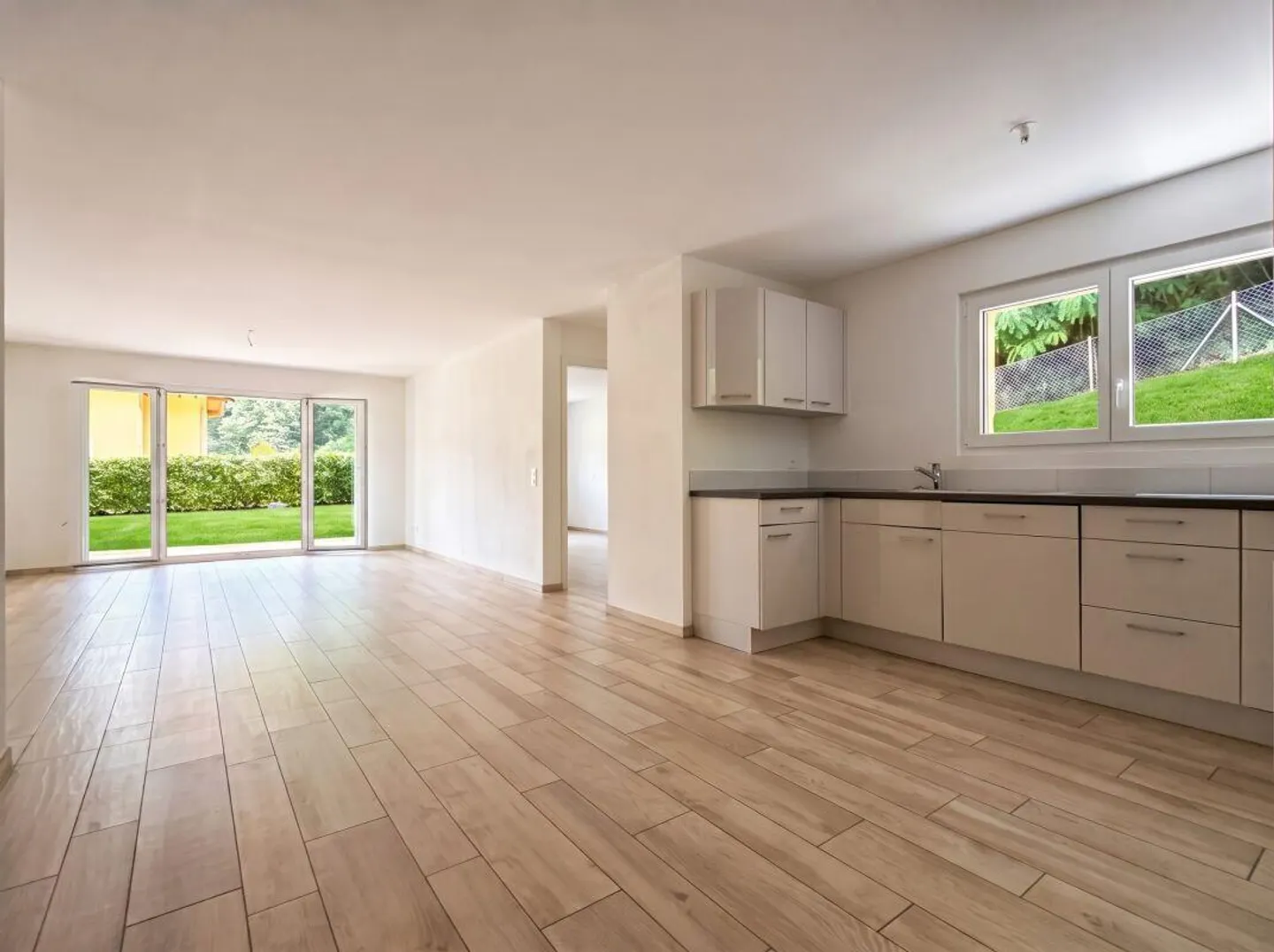 Zweitwohnsitz, 4½-Zimmer-Wohnung in der Nähe von Ascona - Foto 2 von 7