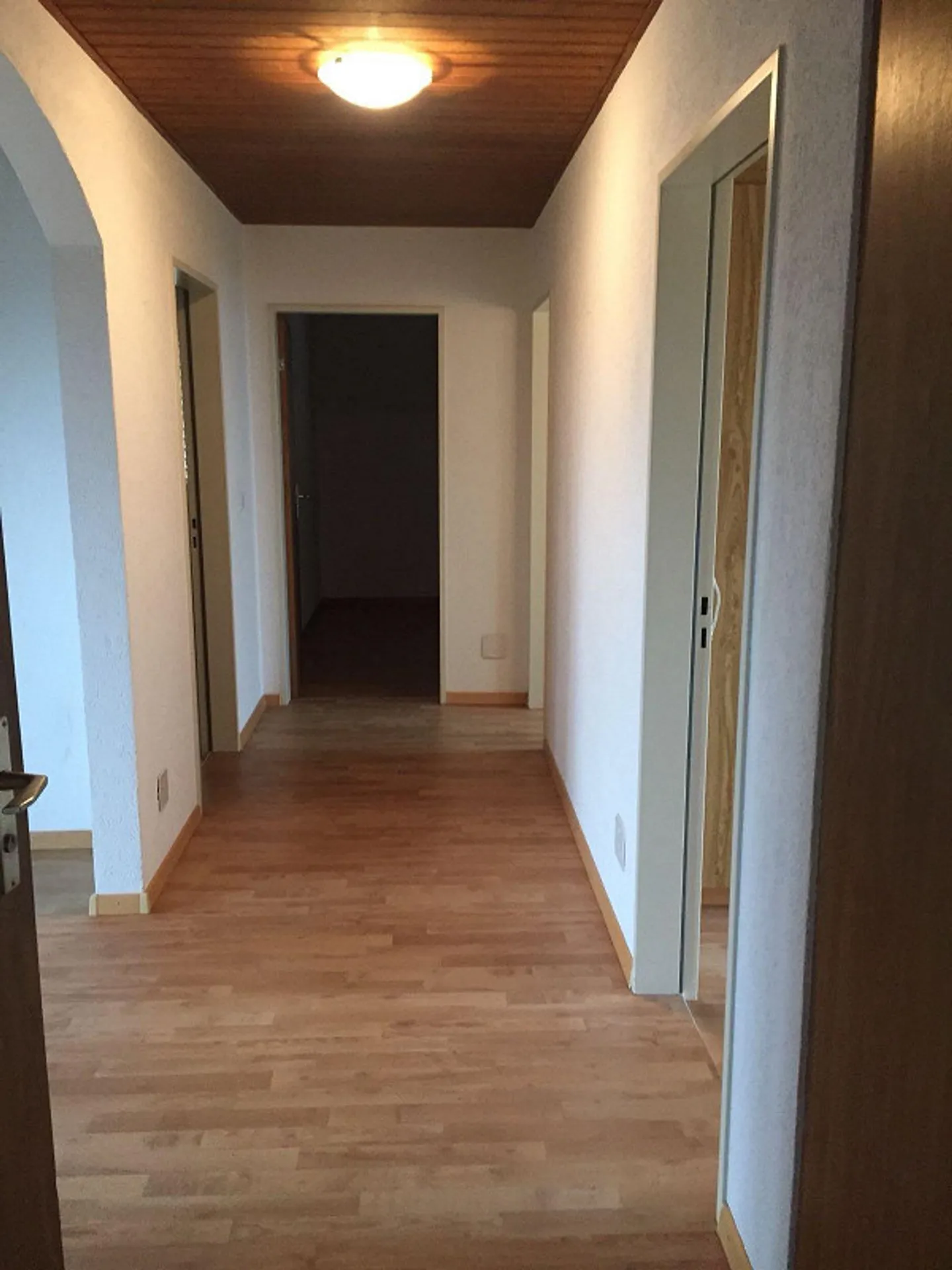 Sonnig und zentral gelegene 3.5-Zimmer-Dachwohnung - Photo 11 of 12