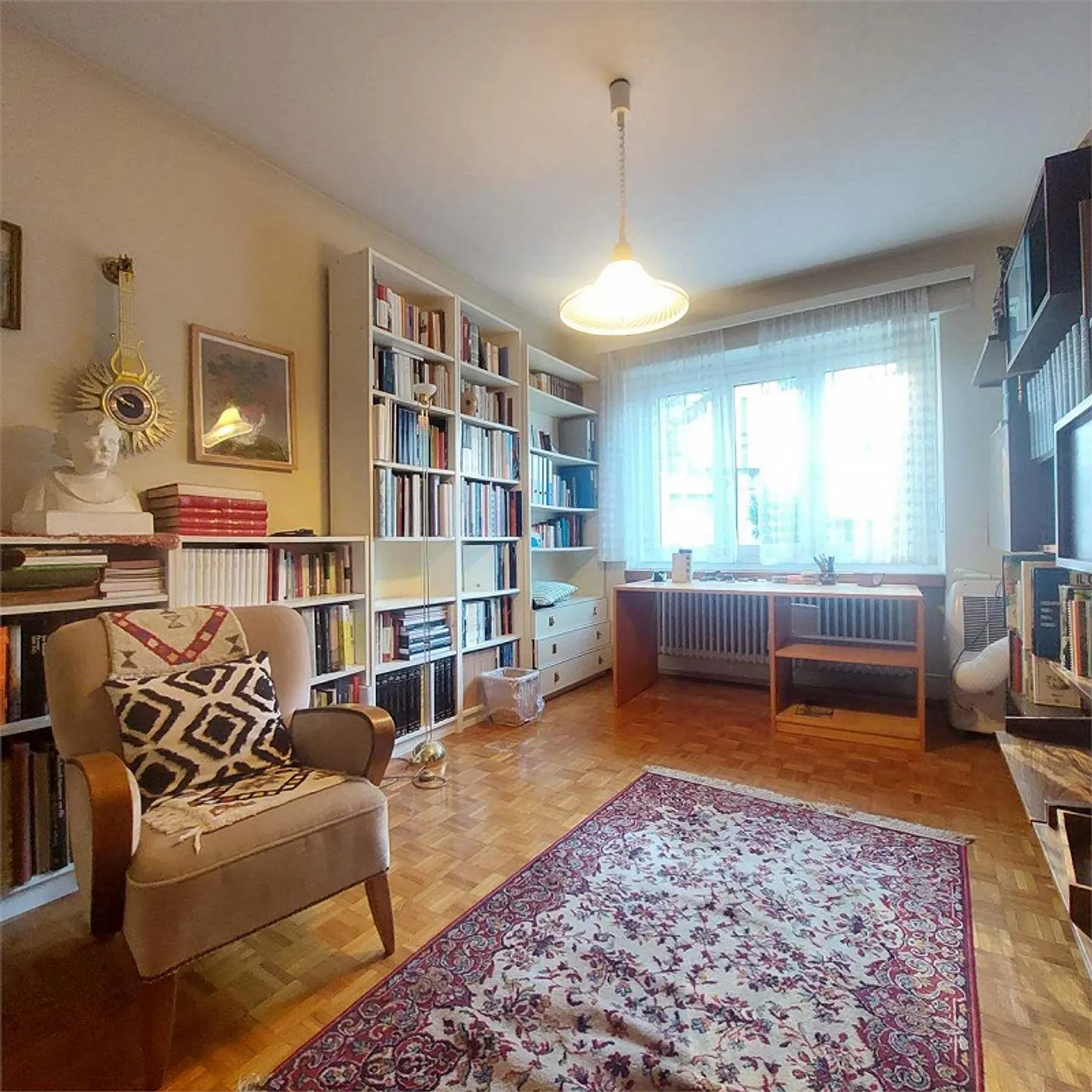 Montagnola, villa nobile con 7,5 camere e terreno edificabile - Foto 4 di 7