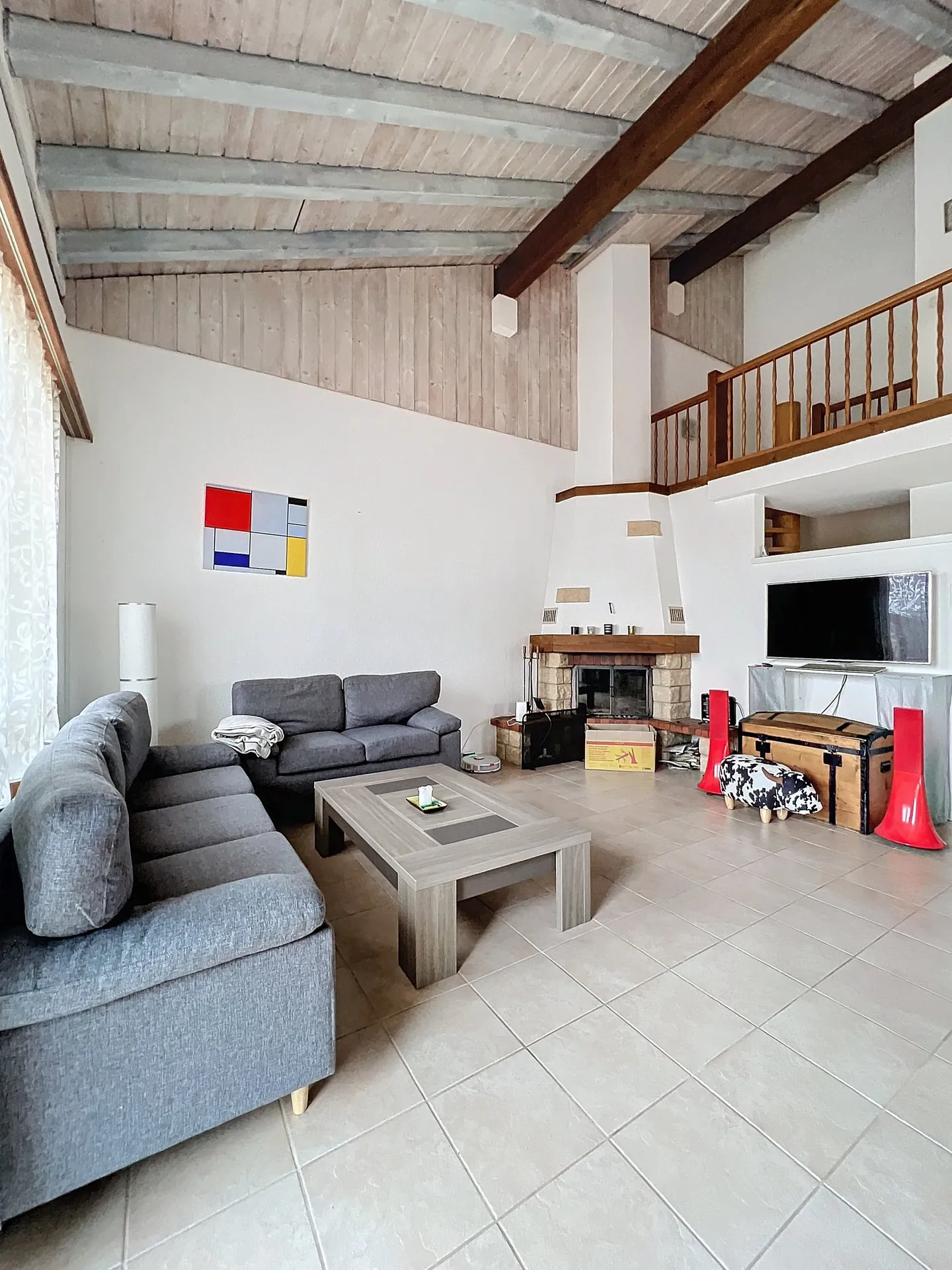 Reihenhaus mit 6,5 Zimmern, Terrasse von 130 m², Pool und Whirlpool – Coffrane - Photo 3 sur 14