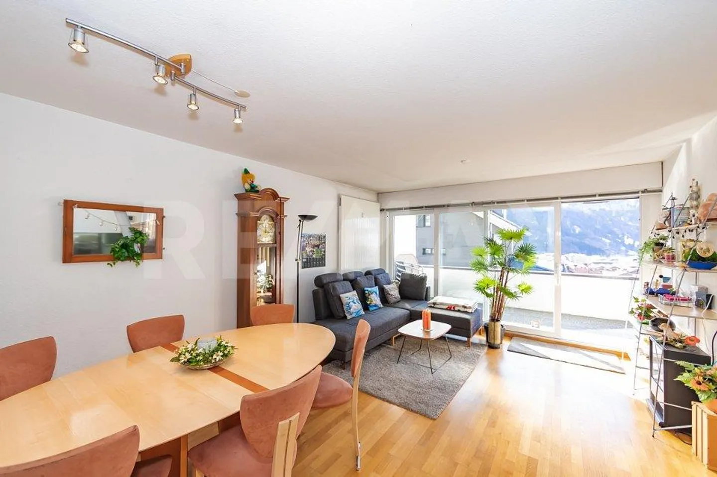 4.5 Room Terrace House with Balcony and Single Garage - Photo 7 of 13