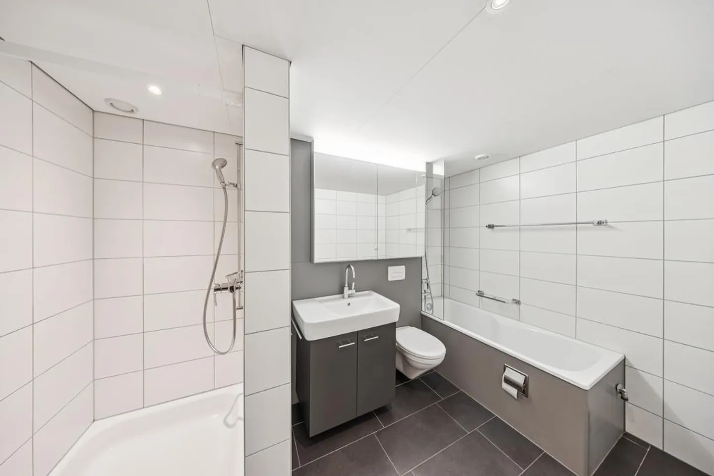 Ruhige 5.5-Zimmerwohnung bei Bern - Foto 6 von 9